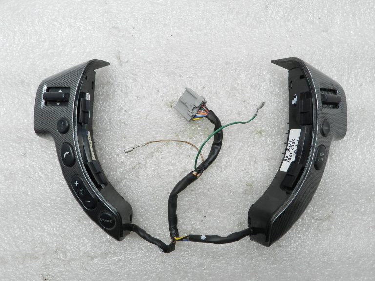 Nissan Qashqai oriģinālās stūres rata pogas