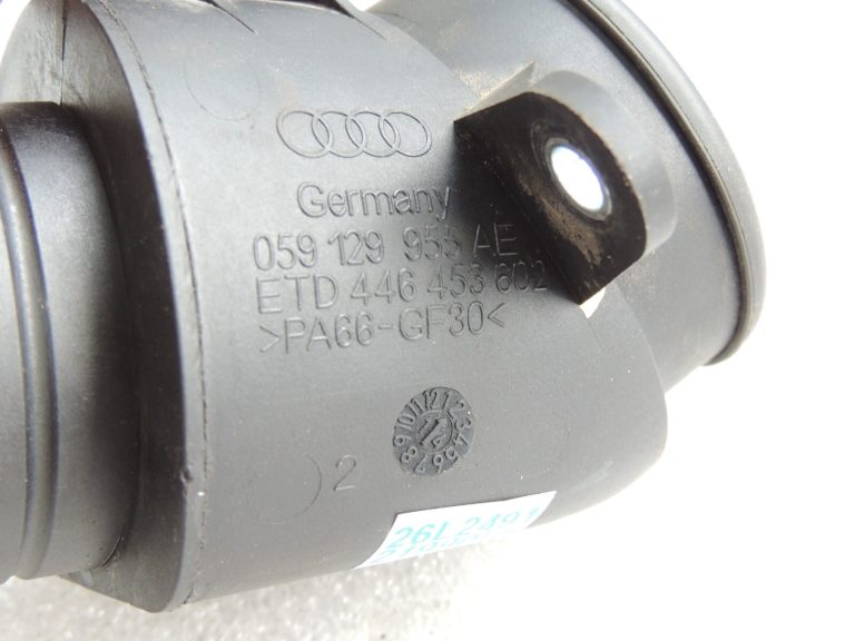 Audi A6 C7 4G 3.0TDi 6cyl gaisa ieplūdes šļūtenes amortizators 059129955AE