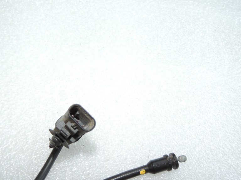 Volvo XC90 II dzinēja pārsega slēdzenes kreisā slēdzene 32318456 31425866