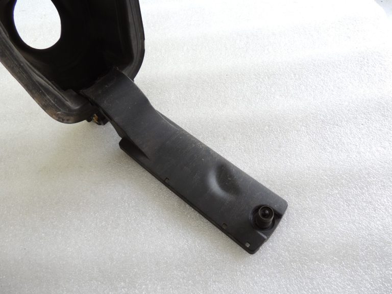 Volvo XC90 II degvielas uzpildes vāka eņģe degvielas vāka eņģe 31385289 31352863 32227043