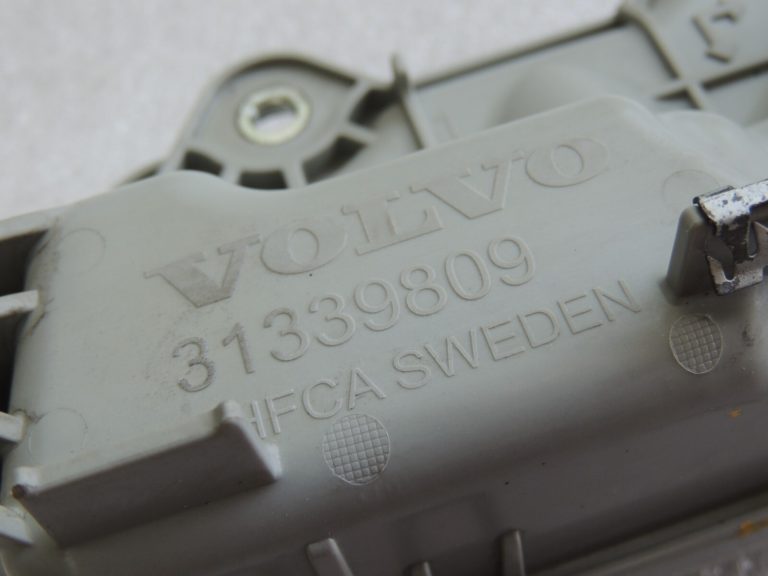 Volvo XC90 II 2.0D D5 D4204T11 165KW Vakuuma tvertne 31339809 Vakuuma kaste