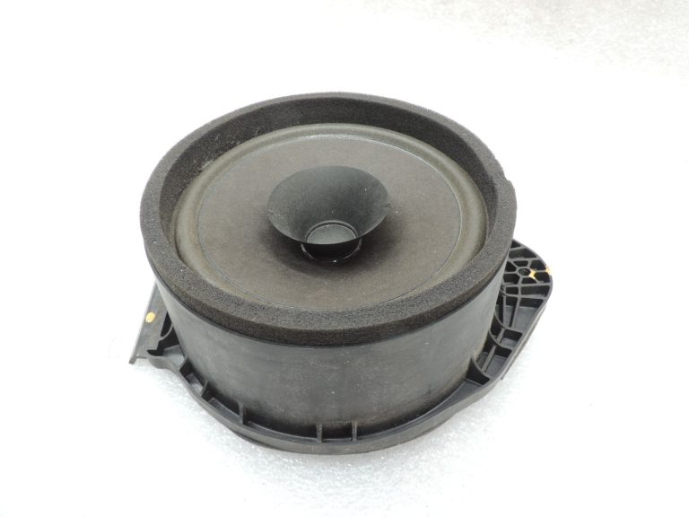 Opel Zafira C Aizmugurējais kreisais vai labais durvju skaļrunis 22759406