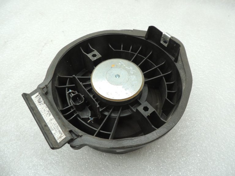 Opel Zafira C Aizmugurējais kreisais vai labais durvju skaļrunis 22759406
