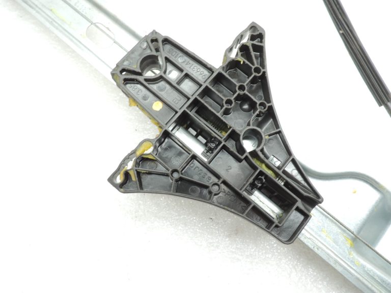 Opel Zafira C Aizmugurējā labā loga regulators Manuālā 13369288 13260140 Mehāniskā