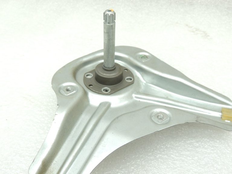 Opel Zafira C Aizmugurējā labā loga regulators Manuālā 13369288 13260140 Mehāniskā