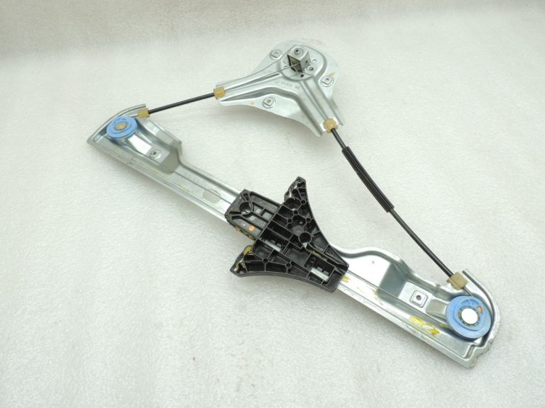 Opel Zafira C Aizmugurējā labā loga regulators Manuālā 13369288 13260140 Mehāniskā