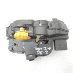 Opel Insignia A Astra J Zafira C Aizmugures labās puses durvju slēdzene 13579566