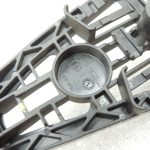 Opel Zafira C aizmugurējās kreisās ārdurvju roktura kronšteins 13583832