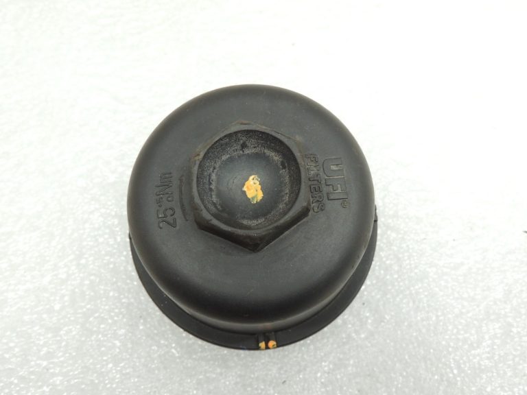 Opel Zafira C Astra J Insignia A 2.0CDTi eļļas filtra vāciņš 55565961