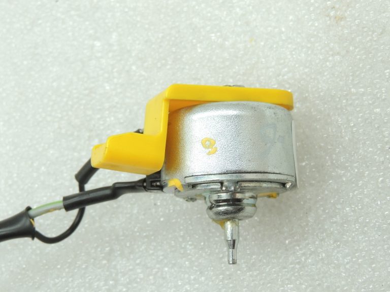 Alfa Romeo Giulietta 940 stūres bloķēšanas solenoīda bloķēšanas solenoīda spole 50525551