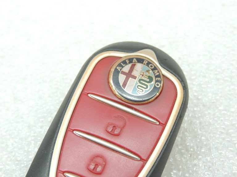 Alfa Romeo Giulietta 940 3 pogu tālvadības pults korpusa atslēga 71765806