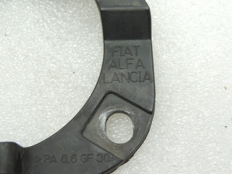 Alfa Romeo Giulietta 940 Priekšējo miglas lukturu kronšteins 50522917