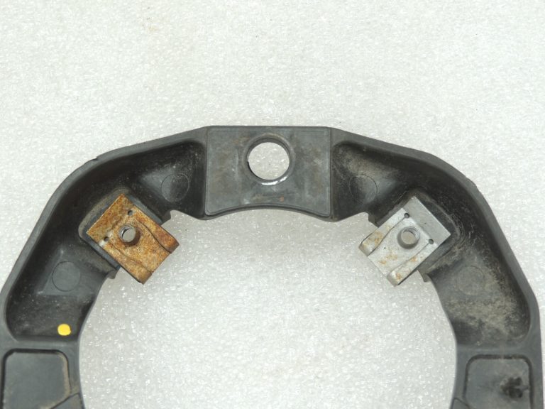 Alfa Romeo Giulietta 940 Priekšējo miglas lukturu kronšteins 50522917