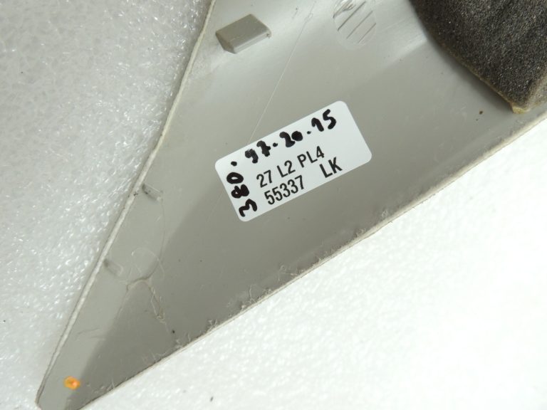 Opel Zafira C Priekšējais labās A-svārstgstikla vāks Light Titanium 20893074