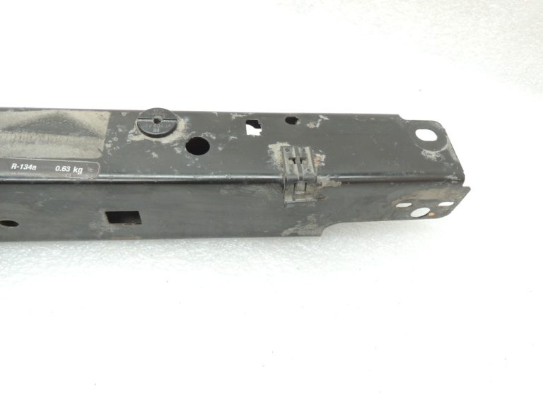 Opel Zafira C Priekšējā radiatora augšējā šķērssija 20782429 13426283