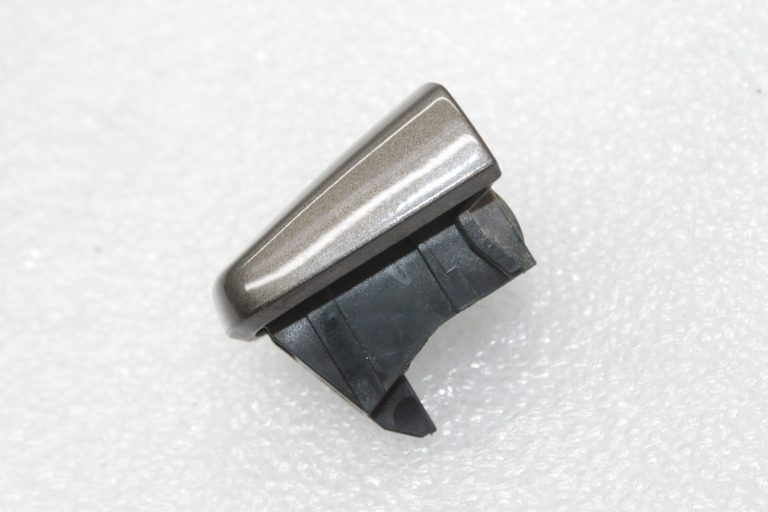 Nissan Qashqai J11 durvju roktura vāciņš priekšējais aizmugurējais bronzas (CAP) 806404EA0B