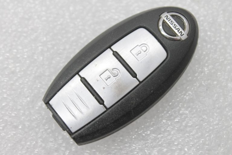 Oriģināla Nissan Qashqai J11 tālvadības pults atslēga 433,92 MHz 285E34CB0A