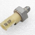 Oriģināls Nissan Qashqai J11 Renault eļļas spiediena sensors eļļas spiediena slēdzis 2507000Q0A