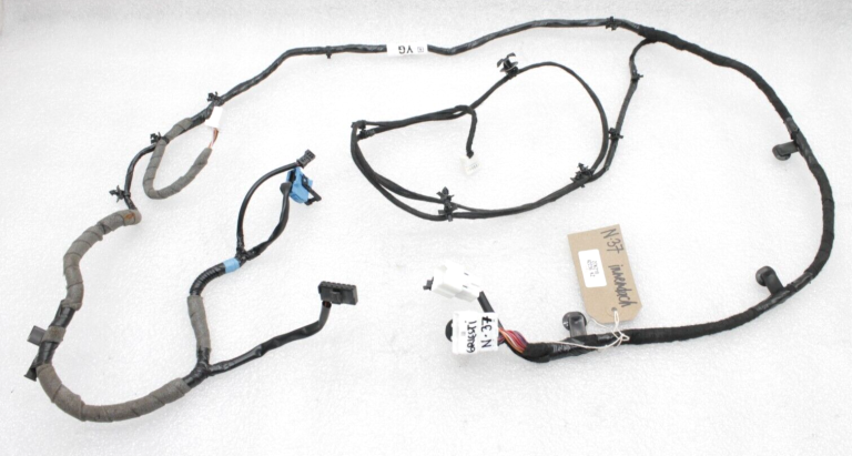 Nissan Qashqai J11 jumta iekšējo vadu instalācija (apgaismojums, priekšējā kamera utt.) 240604EA4C