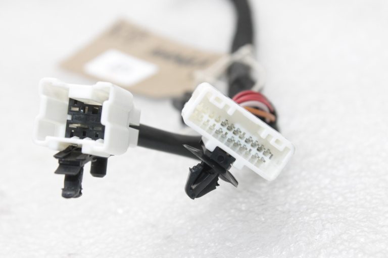 Nissan Qashqai J11 jumta iekšējo vadu instalācija (apgaismojums, priekšējā kamera utt.) 240604EA4C