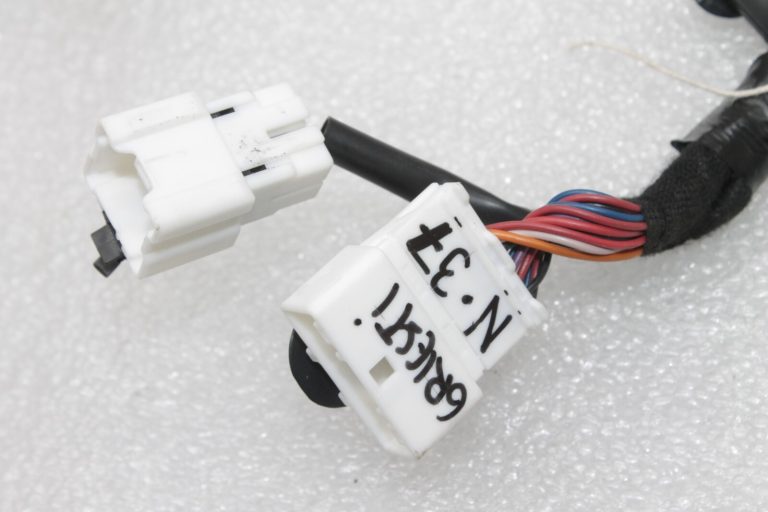 Nissan Qashqai J11 jumta iekšējo vadu instalācija (apgaismojums, priekšējā kamera utt.) 240604EA4C
