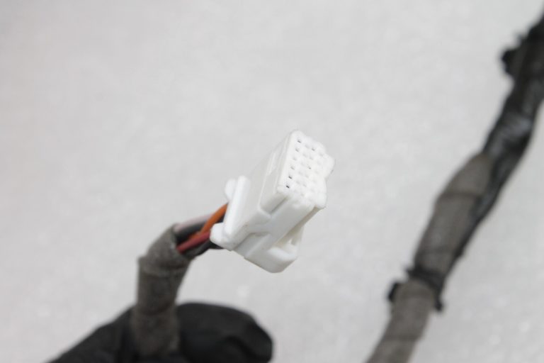 Nissan Qashqai J11 jumta iekšējo vadu instalācija (apgaismojums, priekšējā kamera utt.) 240604EA4C
