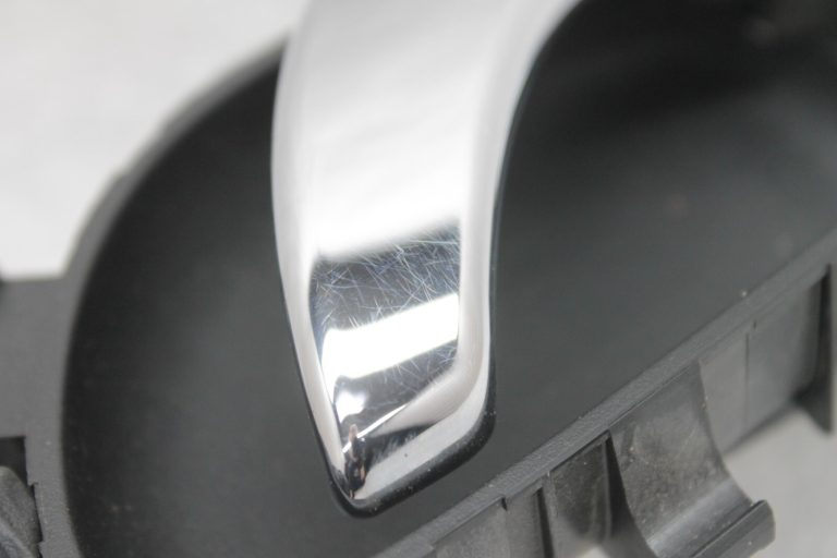 Oriģināls Nissan Qashqai J11 iekšējais durvju rokturis priekšējais aizmugurējais kreisais 806714EA1A