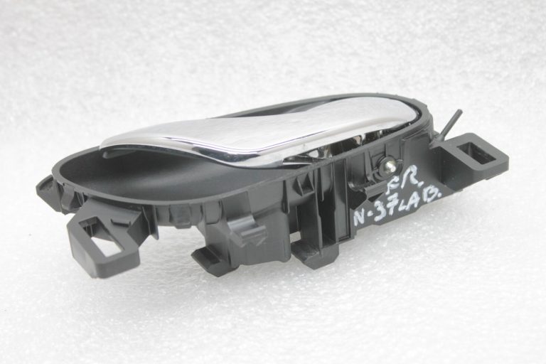 Oriģināls Nissan Qashqai J11 iekšējais durvju rokturis priekšējais aizmugurējais labais 806704EA0A