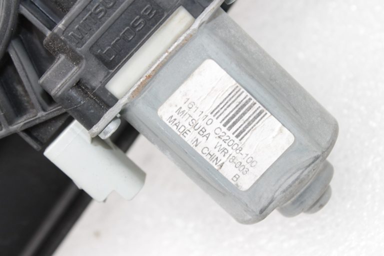 Nissan Qashqai J11 Logu regulators priekšējais labais 807004EA3D, 80700 4EA3D