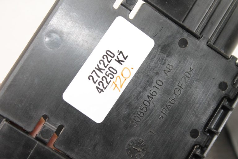 Nissan Qashqai J11 Drošības josta aizmugurējā centrālā 888544EA0A, 88854 4EA0A