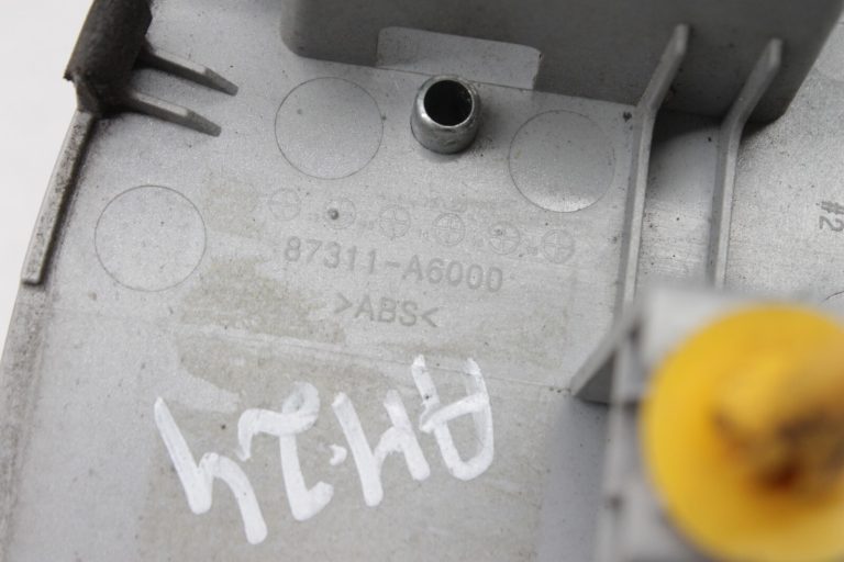Oriģināla Hyundai i30 GD Hyundai aizmugurējo durvju logotipa emblēma 87311-A6000, 86320-A5000