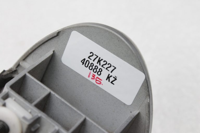 Oriģināla Hyundai i30 GD Hyundai aizmugurējo durvju logotipa emblēma 87311-A6000, 86320-A5000