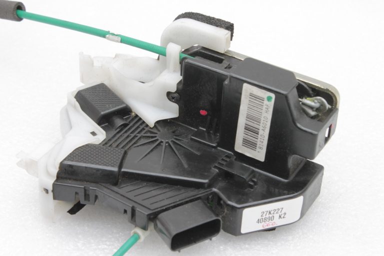 Oriģināls Hyundai i30 GD aizmugurējo kreiso durvju slēdzene 81410-A6010, 81410A6010
