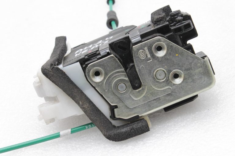 Oriģināls Hyundai i30 GD aizmugurējo kreiso durvju slēdzene 81410-A6010, 81410A6010