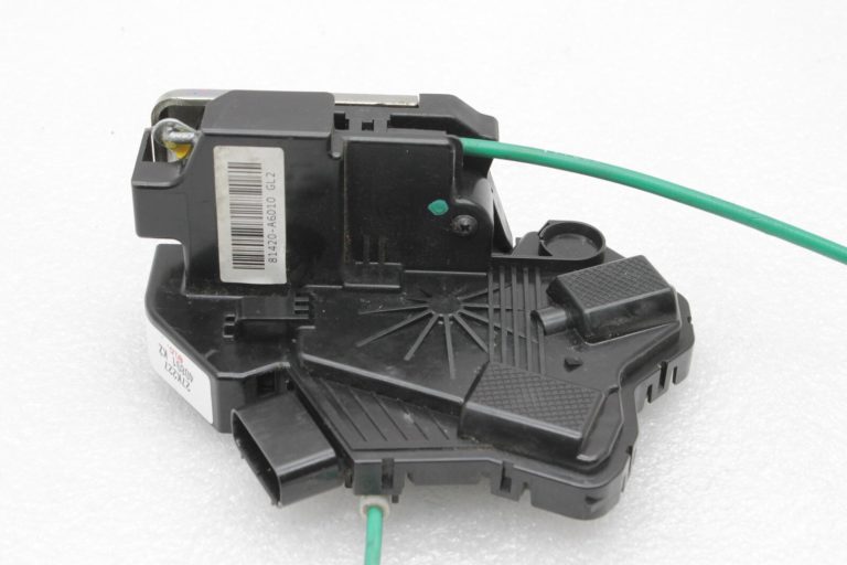 Oriģinālā Hyundai i30 GD aizmugurējā labā durvju slēdzene 81420-A6010, 81420A6010