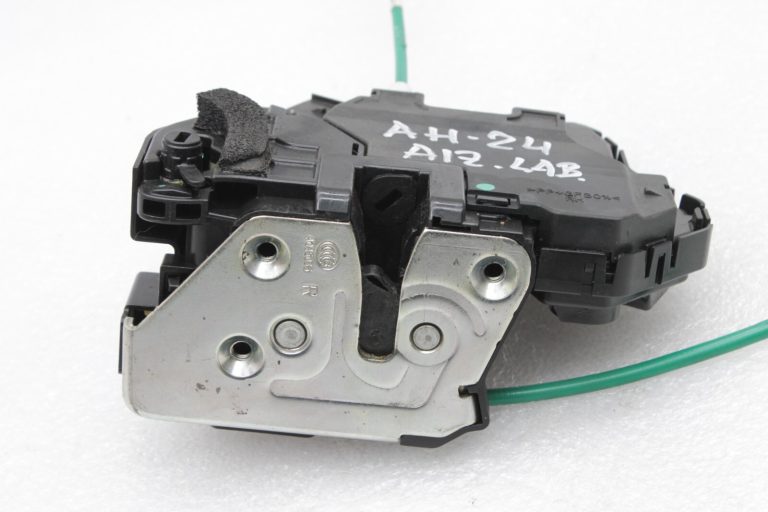 Oriģinālā Hyundai i30 GD aizmugurējā labā durvju slēdzene 81420-A6010, 81420A6010