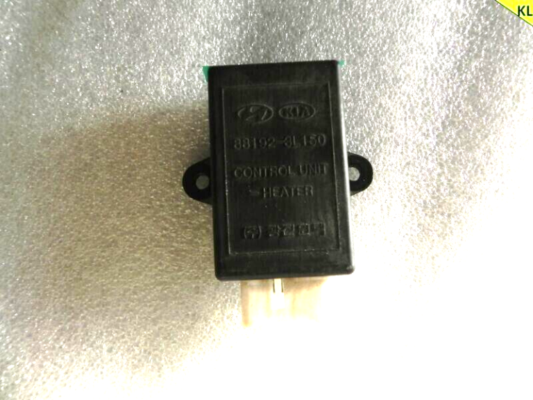 Kia Carnival III Sedona sēdekļu apsildes kontrolieris 88192-3L150 CONTROL UNIT HEATER