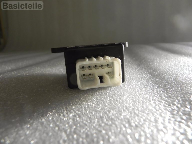 Kia Carnival III Sedona sēdekļu apsildes kontrolieris 88192-3L150 CONTROL UNIT HEATER