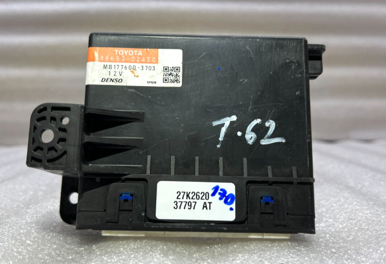 Toyota Auris gaisa kondicionēšanas vadības bloks 88650-02430