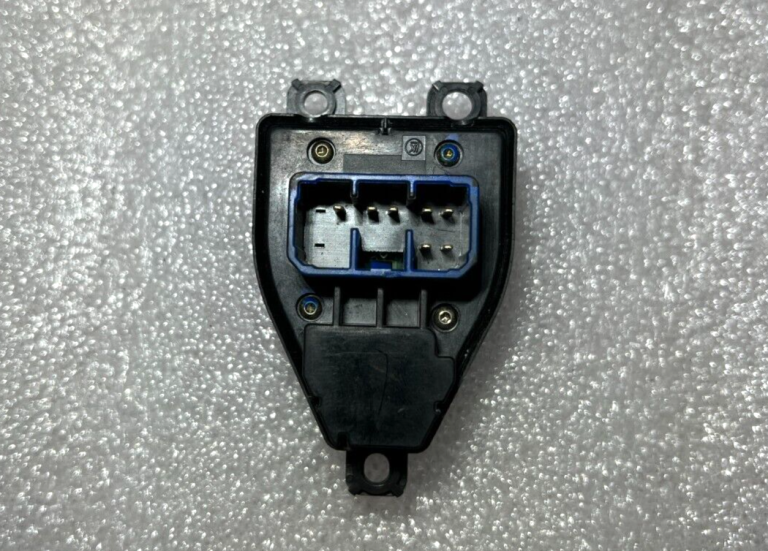 Mazda 3 spoguļu regulēšanas slēdzis BJ0E66600