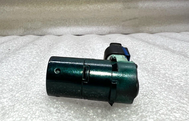 Mercedes Benz A klases sensors PDC aizmugurējās novietošanas palīgs Everest Green Metallic
