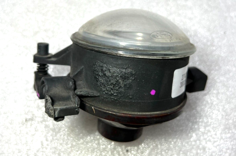 Ford Kuga I kreisais miglas lukturis 3m5115k202bb