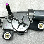 Ford Fiesta MK7 oriģinālais aizmugurējā vējstikla tīrītāja motors 1774291