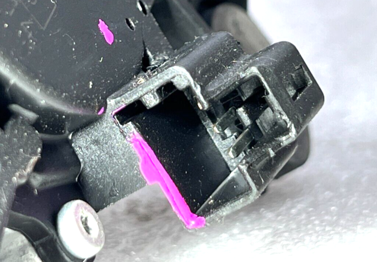 Ford Fiesta MK7 oriģinālais aizmugurējā vējstikla tīrītāja motors 1774291