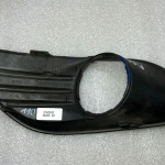 Ford Focus II miglas lukturu režģa rāmja pārsegs pa labi 8m51-19952-ae
