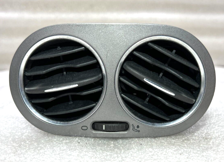 VW Tiguan Ventilācijas sprausla Ventilācijas kreisā 5M0819759