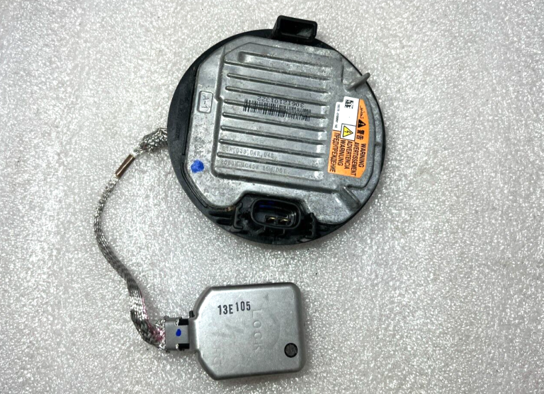 Oriģināls KOITO ksenona vadības bloks Suzuki Subaru Toyota Lexus Mazda