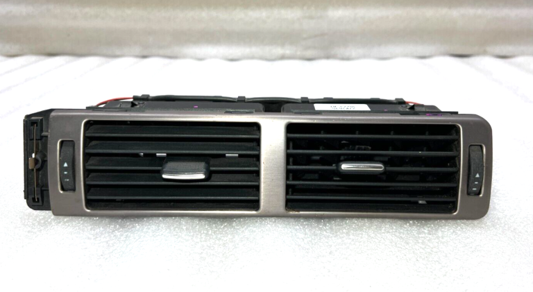 Audi A6 centrālās ventilācijas atveres sudraba krāsā 4B2820951