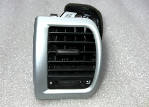 Skoda Fabia Roomster ventilācijas atveres kreisā 5j0819701