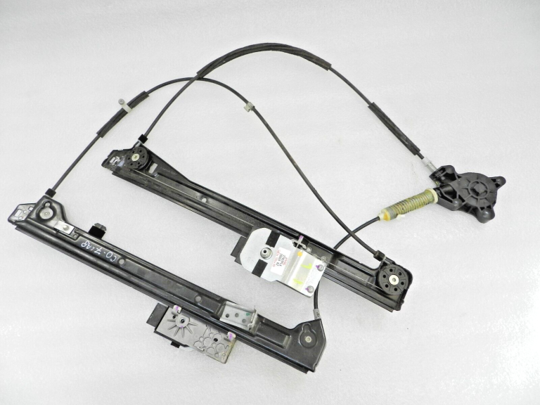 Oriģinālais MINI R56 R55 Priekšējais labās puses loga regulators 51332756084, 2756084